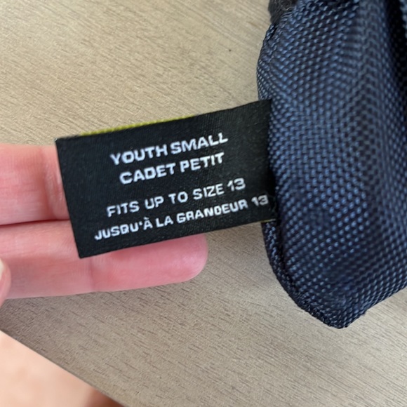 Youth ice skate guards - Picture 3 of 3